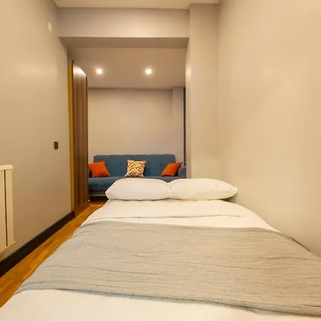Spacious Fourplex Detached *