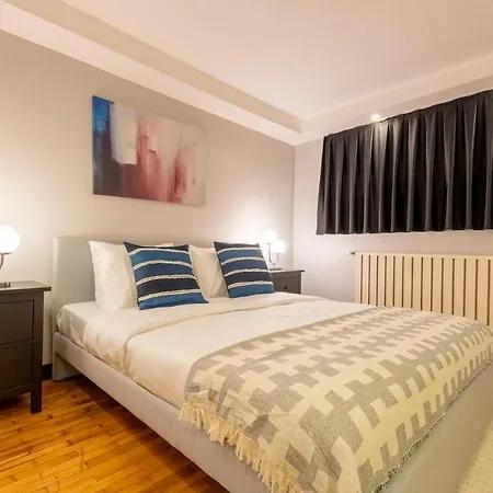 Spacious Fourplex Detached