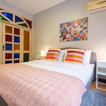 Spacious Fourplex Detached 아파트 이스탄불